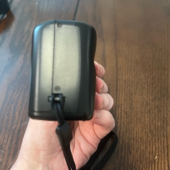 Vivitar VP3550 Focus Free Point & Shoot 35mm Film Camera - Picture 6 of 9